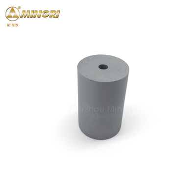 Le carbure de tungstène est utilisé pour la fabrication d'outils de moulage à froid, la forge à chaud, la forge à froid, les poinçons et les matrices, le moulage à vis.