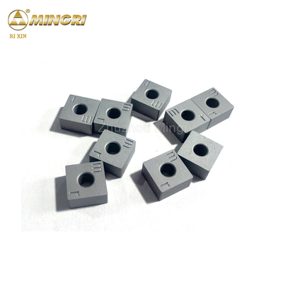 12.7x12.7x6.5 Carbure de tungstène inserts HRA 85-90.5 équipés sur une scie à chaîne pour les machines de coupe de pierre