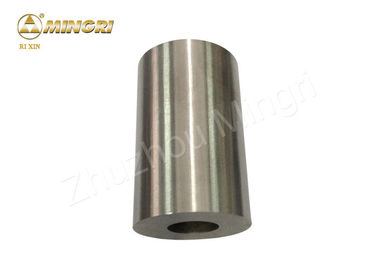 La forge dirigeant le carbure de tungstène meurent en équilibrant emboutissant la matrice de poinçon progressive d'extrusion